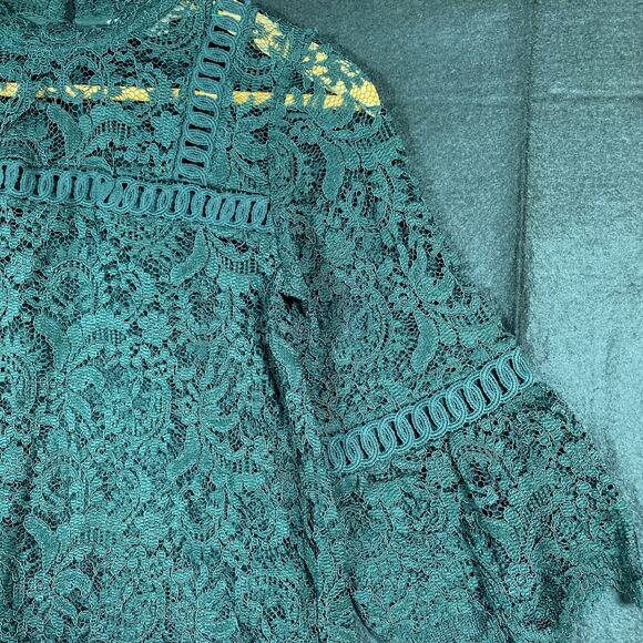 LOFT Womens Blouse Green Floral Lace Bell Sleeve Crochet Sheer Stretch XS - Picture 4 of 16